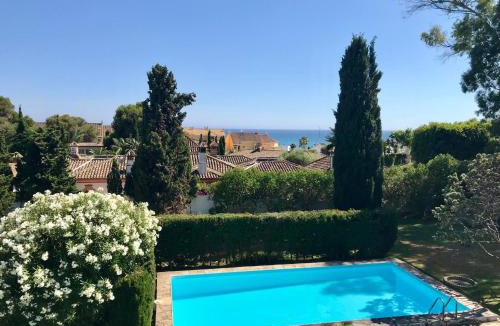 Urbanizacion Costabella Villa | Casa Piscina