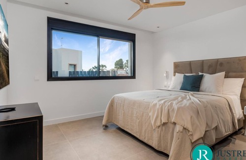Nueva Andalucia Villa | Casa V - Stunning independent 7-bed Villa