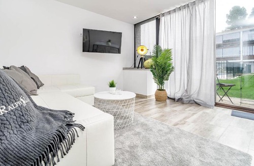 San Pedro de Alcantara Apartment | Charming 2 bedroom apartment in Cortijo Blanco with Pool View