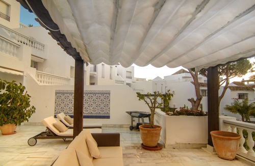 Nikki Beach Apartment | Charming apartment in White Pearl Beach w/generous terrace