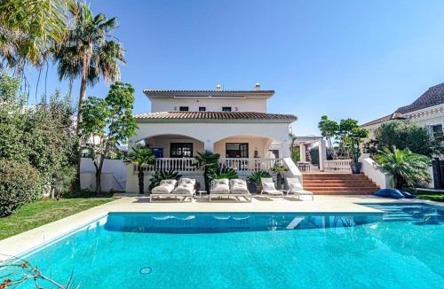 San Pedro de Alcantara Villa | Cortijo Blanco Villa