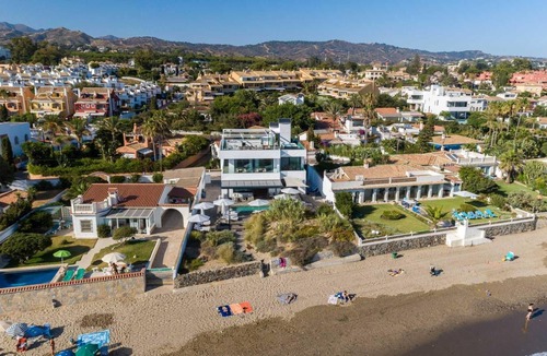 Urbanizacion Costabella Villa | Costabella Frontline Beach