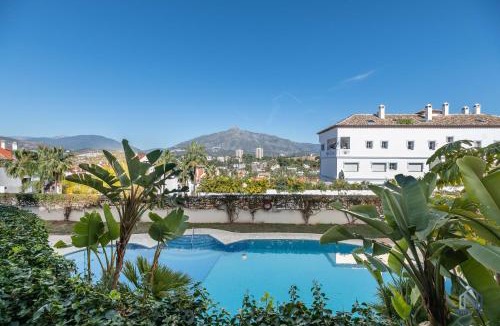 Nueva Andalucia Apartment | Cozy 2 BDRM Apt w Sea Views Next to Puerto Banús