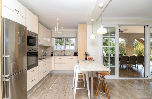 Nikki Beach House | Cozy 4 Bdrms Villa 100m Away From The Nikki Beach!