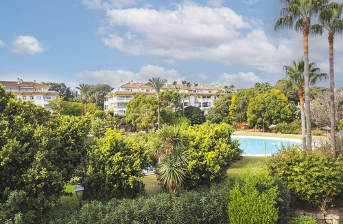 Marbella Apartment | Cubo's Apartamento Las Mimosas & Parking/air conditioning/Near Puerto Banús