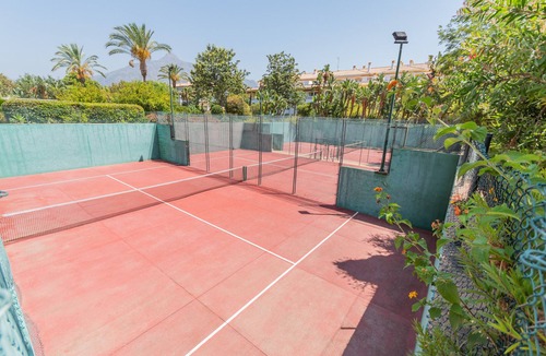 Marbella Apartment | Cubo's Apartamento Las Mimosas & Parking/air conditioning/Near Puerto Banús