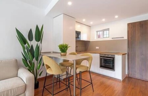 Urbanizacion Pinos Verdes Apartment | Elegant Studio with Balcony, Pool & Parking