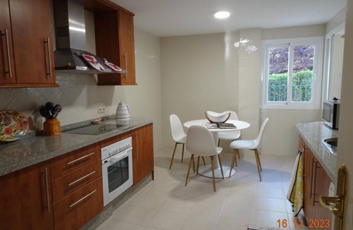 Elviria Apartment | Elviria 2-Bed Apt, Sleeps 4, Pool, 20m to Beach