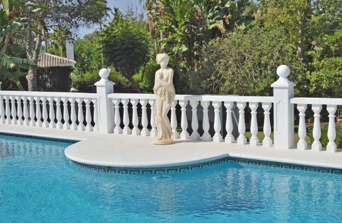 Marbella Villa | FABULOUS LUXURY VILLA 34121215 IN GOLF VALLEY, PRIVATE HEATED POOL, CLOSE PUERTO BANUS MARBELLA