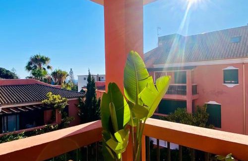 Urbanizacion Pinos Verdes Apartment | Fantástico Apartamento en Carib Playa Cabopino