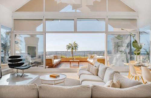 Nueva Andalucia Apartment | HEATED ROOFTOP POOL PENTHOUSE VIEWS MAGNA MARBELLA