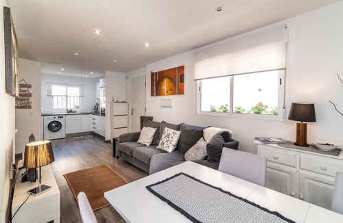Urbanizacion Pinos Verdes House | Holiday Home Casa Anna with Garden & Wi-Fi