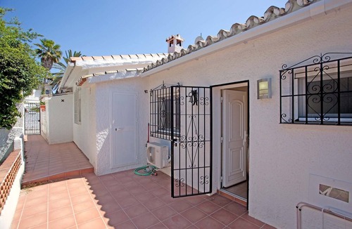 Urbanizacion Costabella House | Holiday Home Marbella near Sand Beach