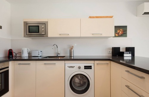 Urbanizacion Costabella House | Holiday home with large sunny terrace, Costabella