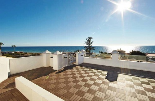 Urbanizacion Costabella Villa | Homerez - Elegant Villa in Marbella + Private Pool