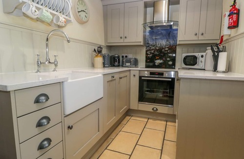 Staintondale Cottage | HONEY BEE COTTAGE, pet friendly, with open fire in Staintondale