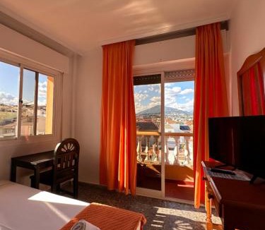 San Pedro de Alcantara Hostel | Hostal San Felipe