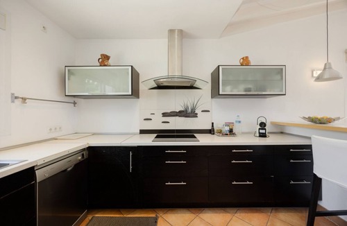 Urbanizacion Costabella Apartment | In the second line, modern beachfront holiday home in Costabella, Marbella