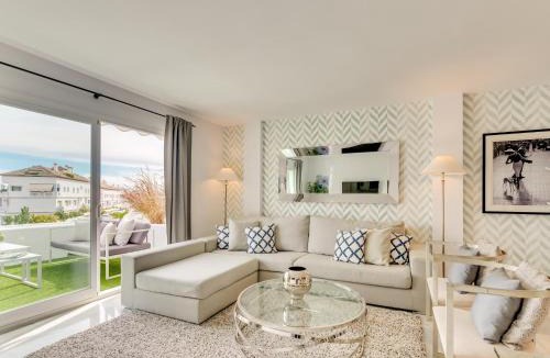 Nueva Andalucia Apartment | Jardines 16 Beautiful family apartment