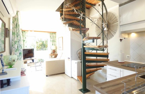 Artola Apartment | Jardines de Artola Penthouse | EaW Homes