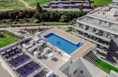 Nueva Andalucia Apartment | JG- Top modern apartment in Nueva Andalucia