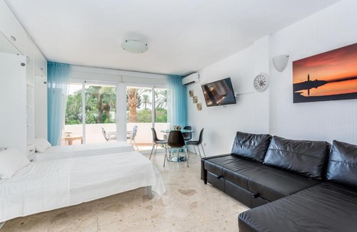 Urbanizacion Marbessa Apartment | Kennedy Towers - Edificio Coronado