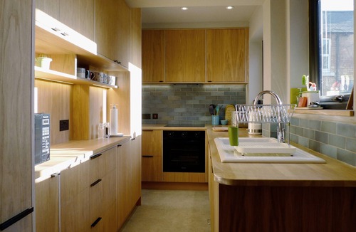 Scarborough House | KITTIWAKE COTTAGE, family friendly, with a garden in Scarborough
