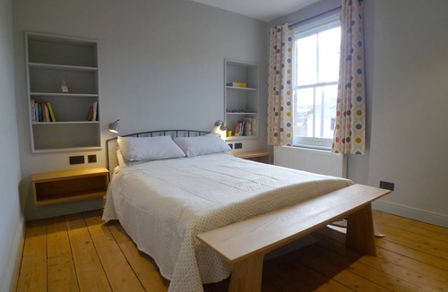 Scarborough House | KITTIWAKE COTTAGE, family friendly, with a garden in Scarborough