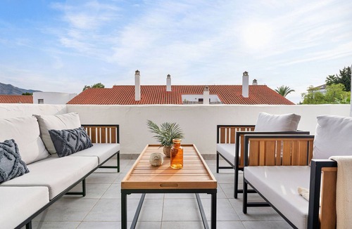 Nueva Andalucia Apartment | La Maestranza - Luxury Renovated Apartment