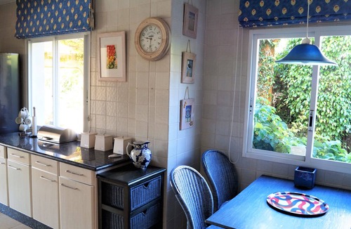 Elviria Villa | Large Villa, garden with swimming pool, jacuzzi, 5 bedrooms, up to 10 people