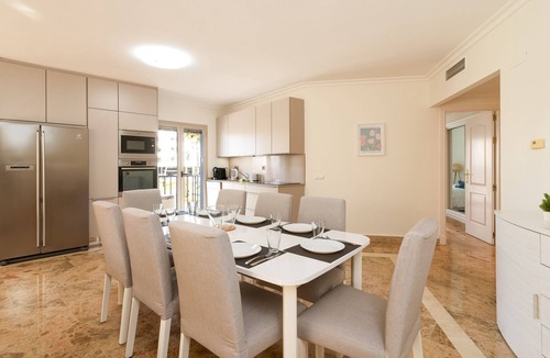 San Pedro de Alcantara Apartment | Los Jazmines - spacious four bedroom apartment San Pedro de Alcántara
