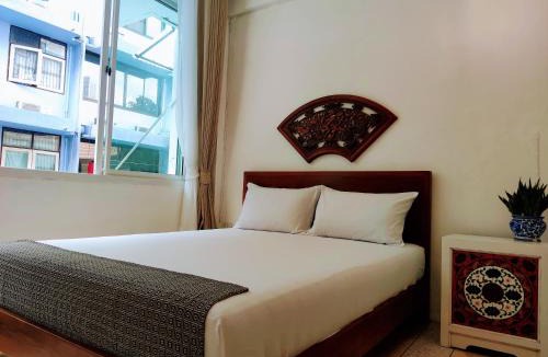 Thung Maha Mek Apartment | Lumphini 5 Train station center EnSuite Aircon