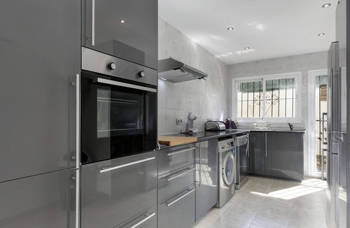 San Pedro de Alcantara House | Luxury 3 bedroom beachside villa, located just minutes from all amenities