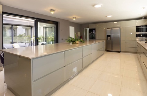 Artola Villa | Luxury Villa. 300 meters from beach and 10min from golf.