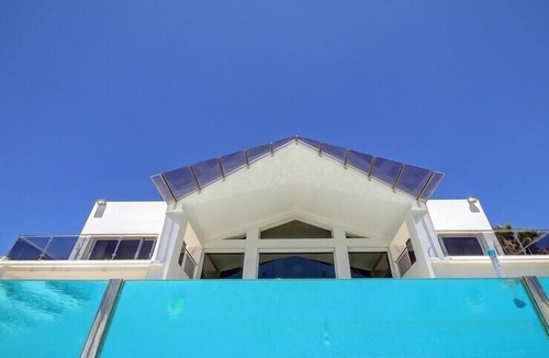 Nueva Andalucia Villa | Luxury Villa - Los Naranjos Golf Club