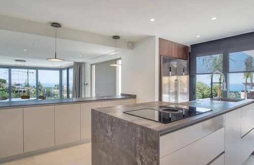Golden Mile Villa | Luxury Villa Marbella: Pools, Spa, Near Beach