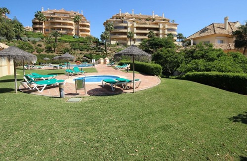 Elviria Apartment | Magnificent apartment with sea views in the luxurious Elviria Hills