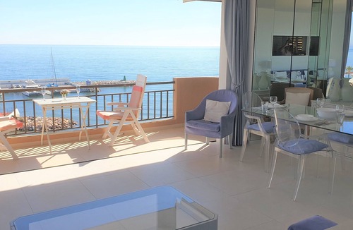 Marbella City Centre Apartment | *MARBELLA BEACHFRONT PENTHOUSE STUNNING VIEWS COAST/MARINA/BEACH 2B 2B PARKING
