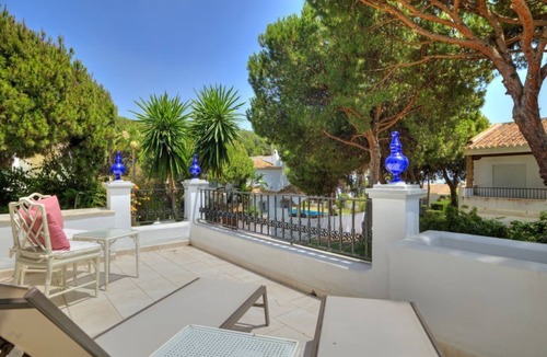 Cabopino House | Marbella with Sea View, Shared Pool - 5 Bedrooms