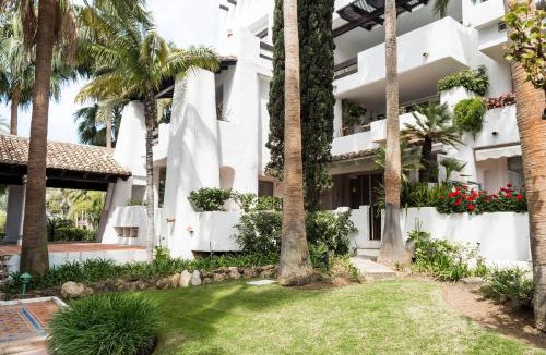 Golden Mile Apartment | Marina Puente Romano - Groundfloor - 3 Bedrooms