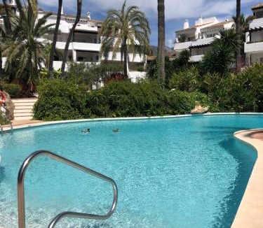 Golden Mile Apartment | Modern Apartment Puente Romano