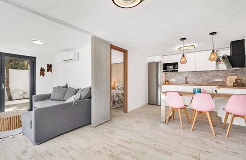 Urbanizacion Costabella House | Modern detached private house 60 meters (2 min walk) from the beach!