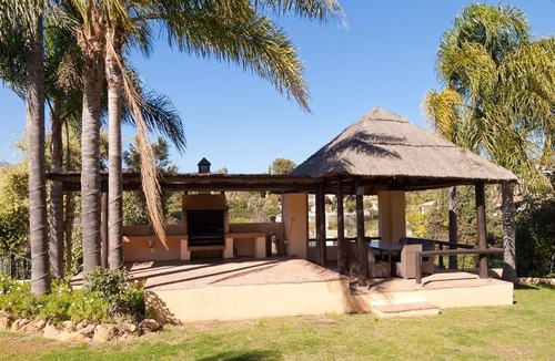 Urbanizacion el Rosario Villa | Modern family villa with private pool & garden, El Rosario, Marbella, close to facilities