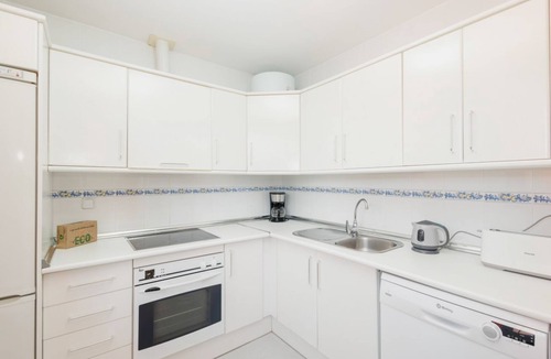 Marbella Apartment | Modern holiday apartment on the beachfront in Costabella, Marbella