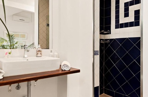 Nueva Andalucia House | Molo Suites