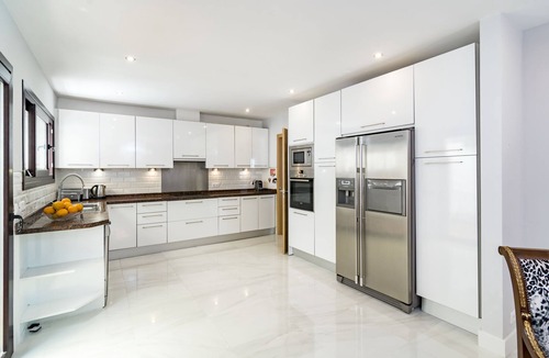 Marbella City Centre Villa | n n Stunning Mediterranean Villa in the heart of Marbellan