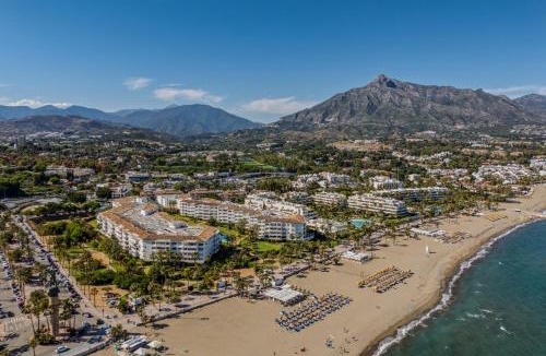 Puerto Banus Apartment | New Renovated Front Line Beach Playa Rocio Puerto Banus