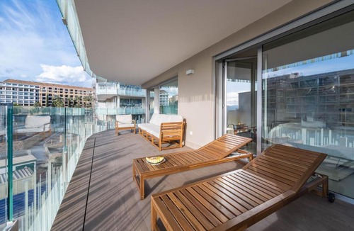 San Pedro de Alcantara Apartment | Newly Built 3 BDRM Luxury Apt Close to the Beach