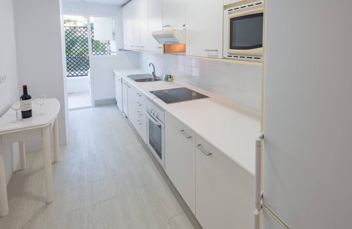 Puerto Banus Apartment | NEWLY REFURBISHED APT IN THE HEART OF PUERTO BANÚS