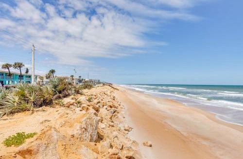 Ormond-by-the-Sea House | Oceanfront Ormond Beach Condo: Patio, Pool Access!
